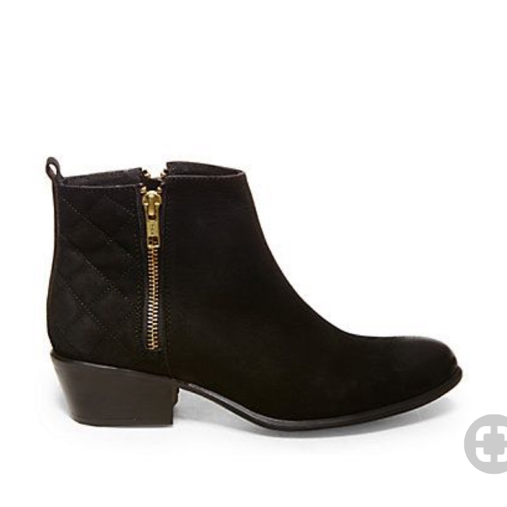 Steve Madden nyrvanna black booties 9